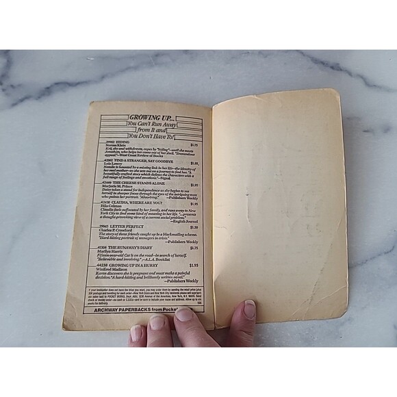 Do Bananas Chew Gum? By Jamie Gilson Paperback - Picture 8 of 10